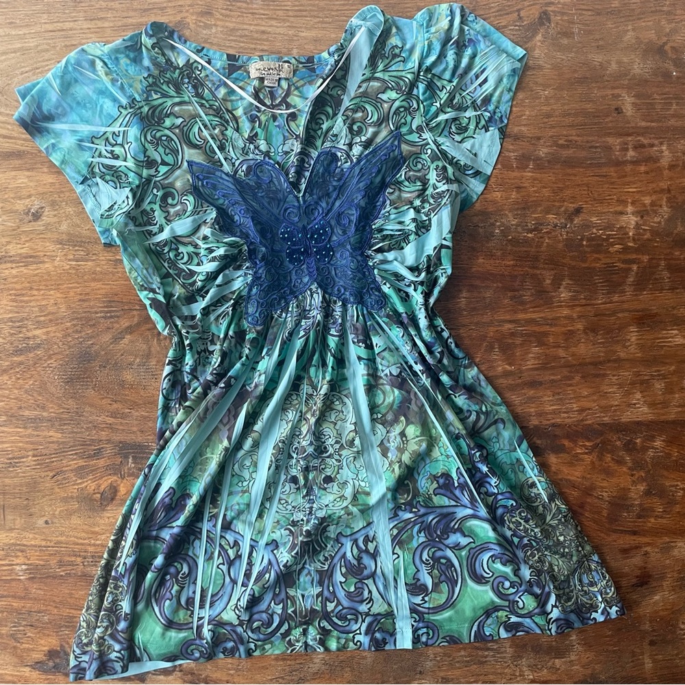 🦋VINTAGE BUTTERFLY TOP🦋